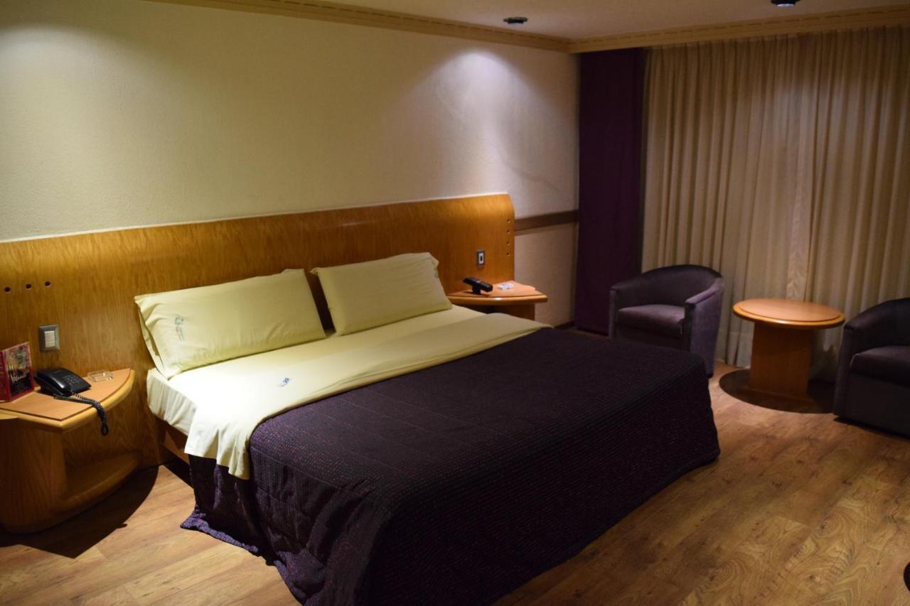 Hotel & Suites La Marquesa 톨루카 외부 사진